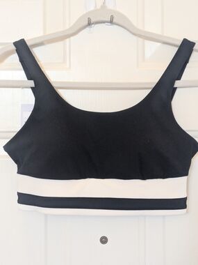 TAVI Empower Bra NWT Small Black White Colorblock Yoga Pilates Sports Bra
